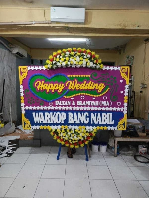Papan Bunga di Sumbersari Ngampel
